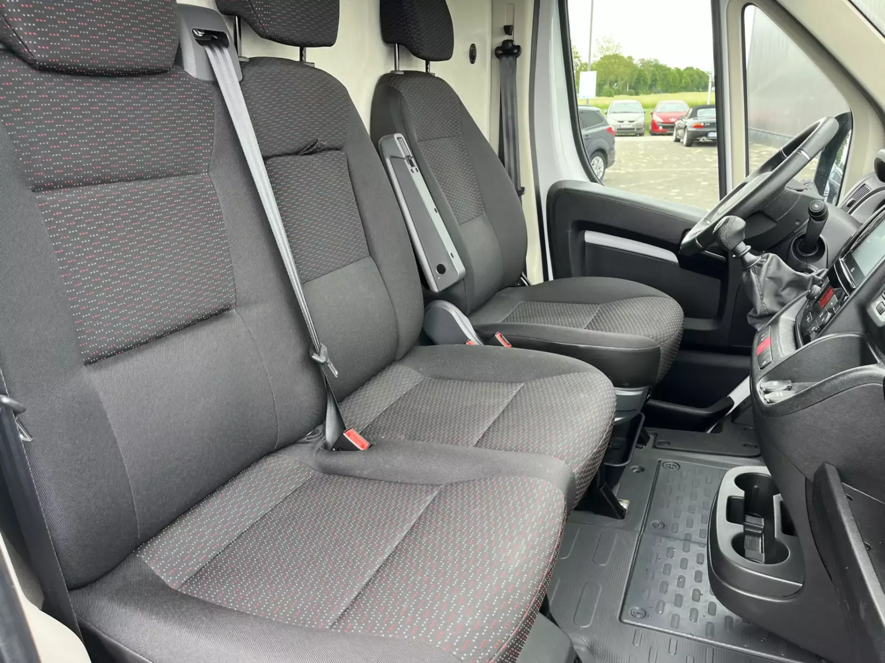 11241 Jumper 140PS Diesel L4H2 Mietwagen 11241 Jumper 140PS Diesel L4H2 Mietwagen