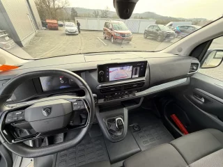 11324 Peugeot Expert 145PS  Mietwagen