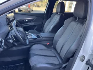 Peugeot 5008 HDI 130 Allure Pack Mietwagen 