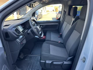 11151 Citroen Spacetourer Mietwagen