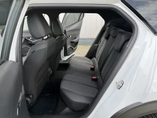 11408 Peugeot 2008 Mietwagen