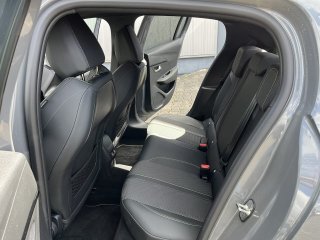 11122 208 GT 100 Mietwagen