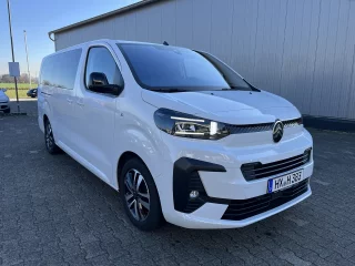 11151 Citroen Spacetourer Mietwagen