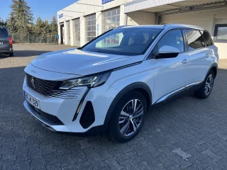 Peugeot 5008 HDI 130 Allure Pack Mietwagen 