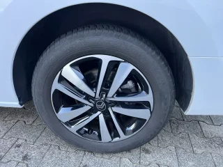 11250  Citroen Spacetourer Mietwagen