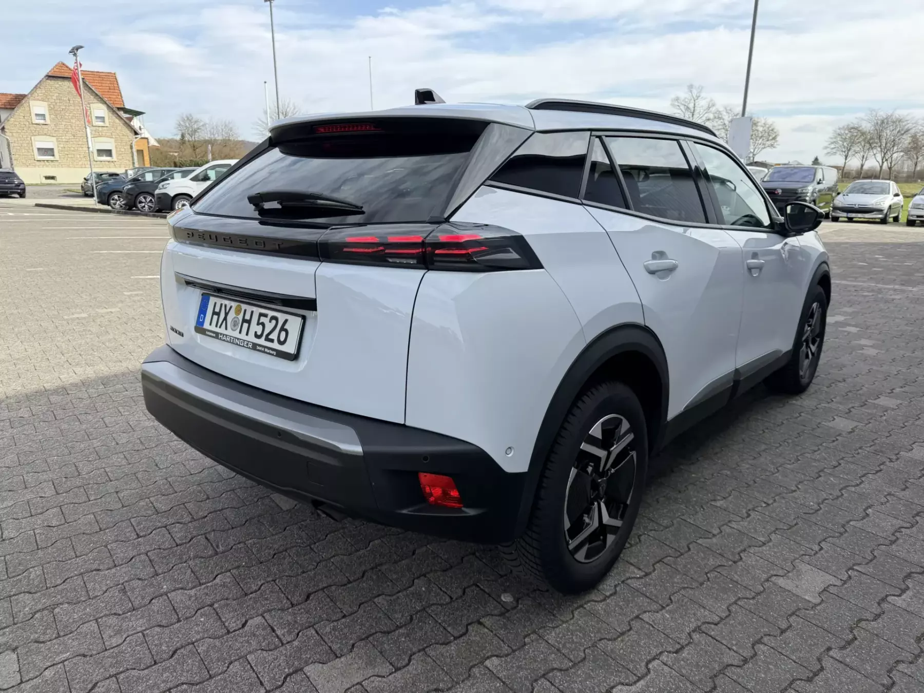 11408 Peugeot 2008 Mietwagen