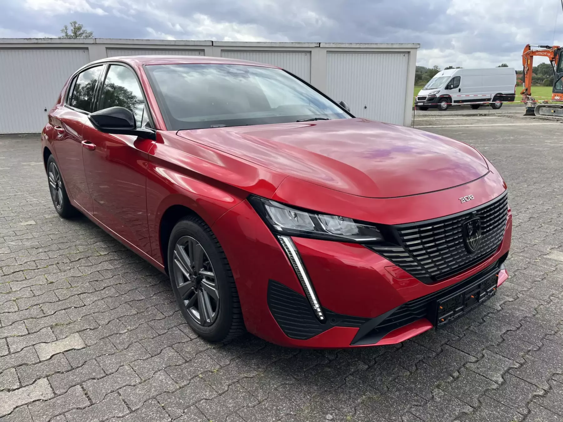 11269 308 Allure HDi 130 EAT8 Mietwagen