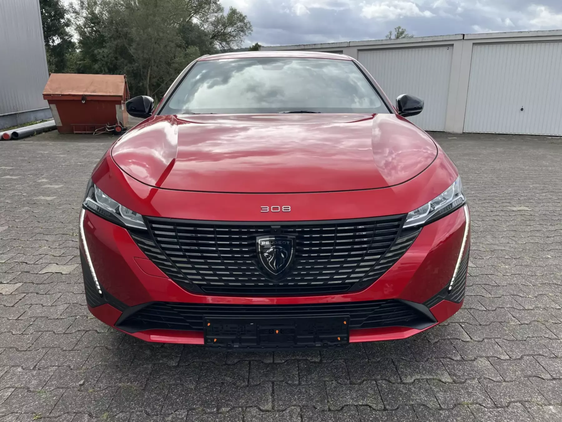 11269 308 Allure HDi 130 EAT8 Mietwagen