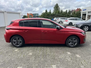 11269 308 Allure HDi 130 EAT8 Mietwagen