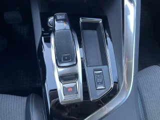 Peugeot 5008 HDI 130 Allure Pack Mietwagen 
