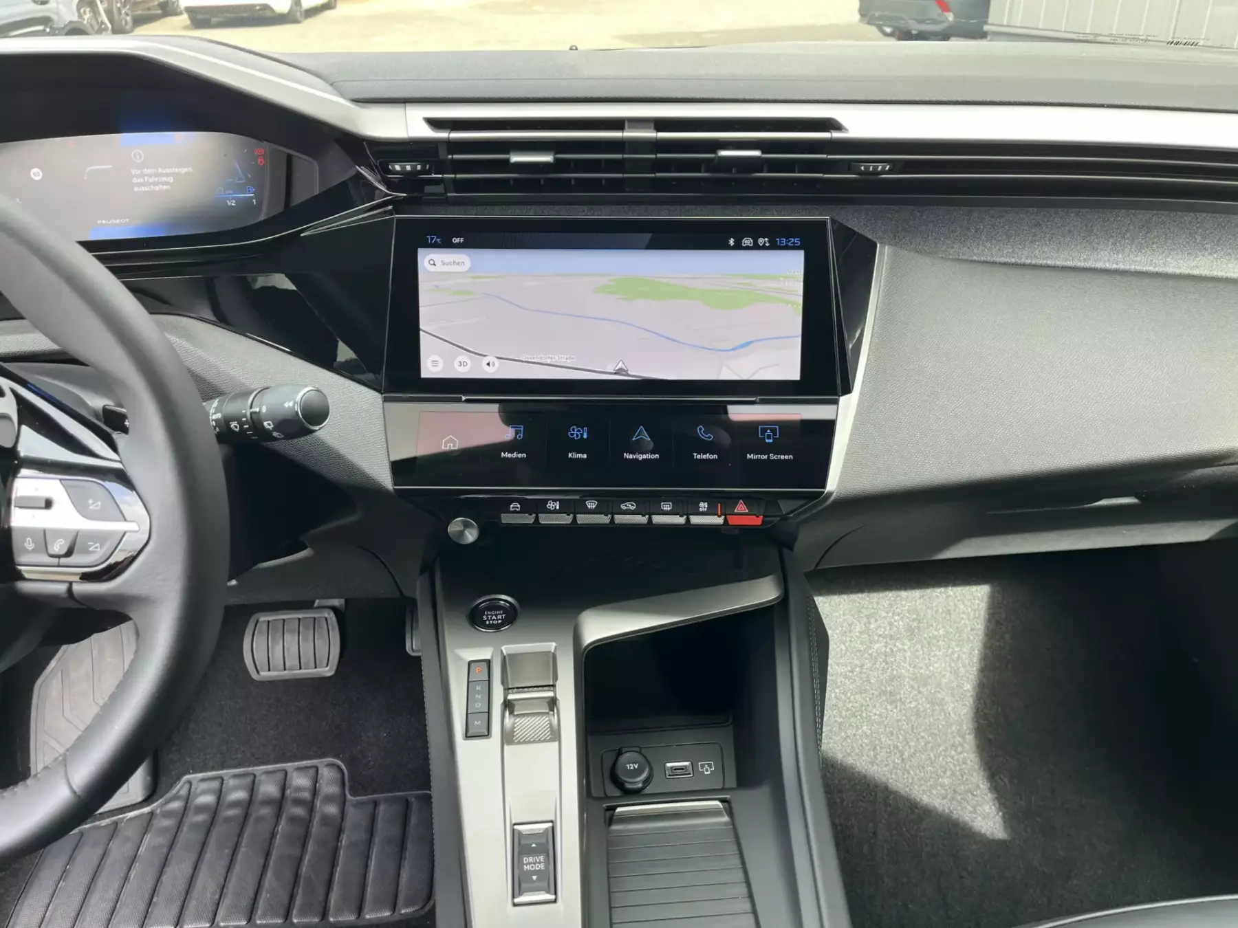 11269 308 Allure HDi 130 EAT8 Mietwagen